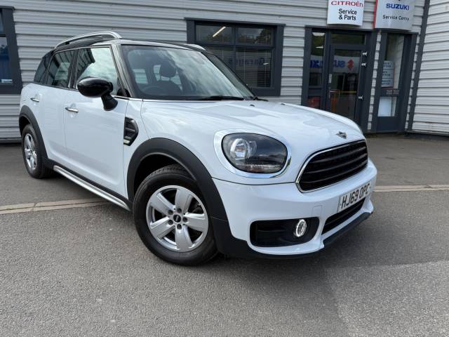Mini Countryman 1.5 Cooper Classic 5dr Auto Hatchback Petrol White