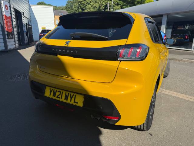 2021 Peugeot 208 1.2 PureTech 100 Allure Premium 5dr