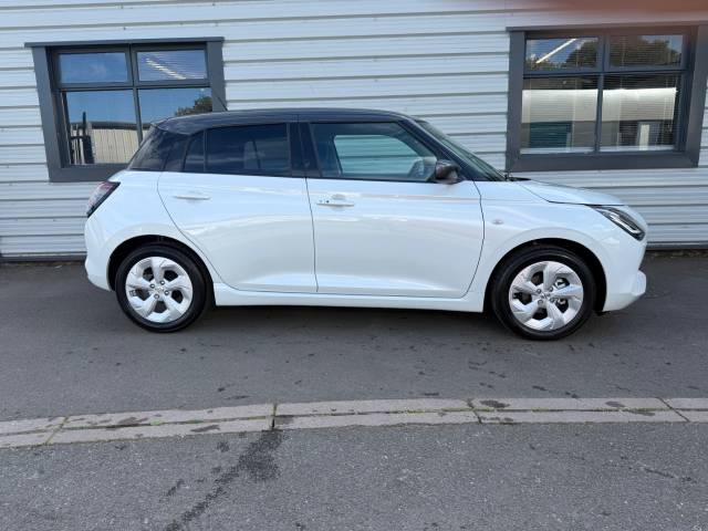 2026 Suzuki Swift 1.2 Motion Hybrid Manual