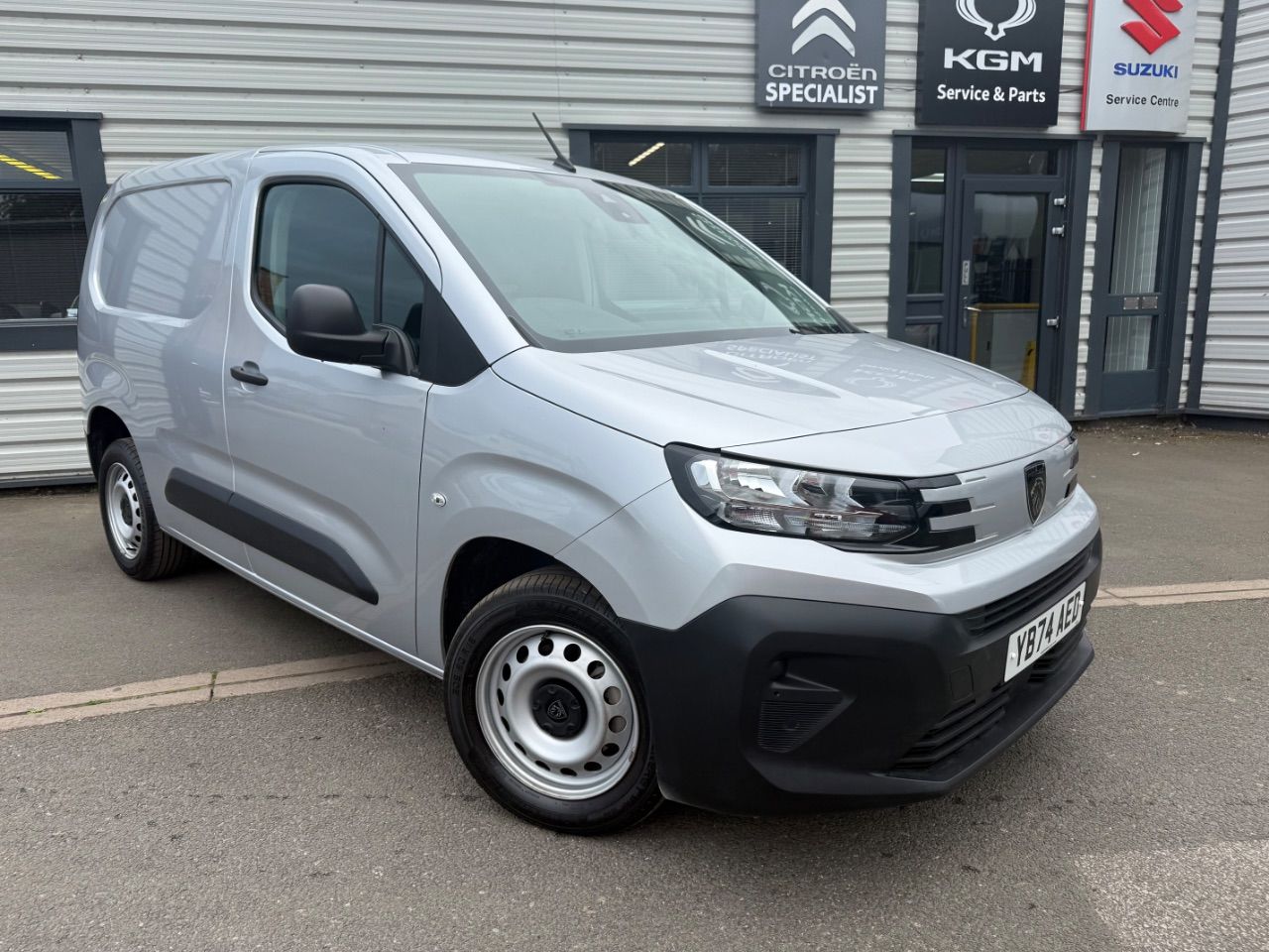 2024 Peugeot Partner